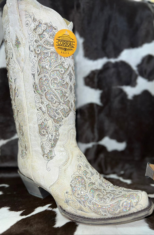 CORRAL WOMEN'S WHITE GLITTERED INLAY AND CRYSTALS SNIP TOE WEDDING COWBOY BOOT